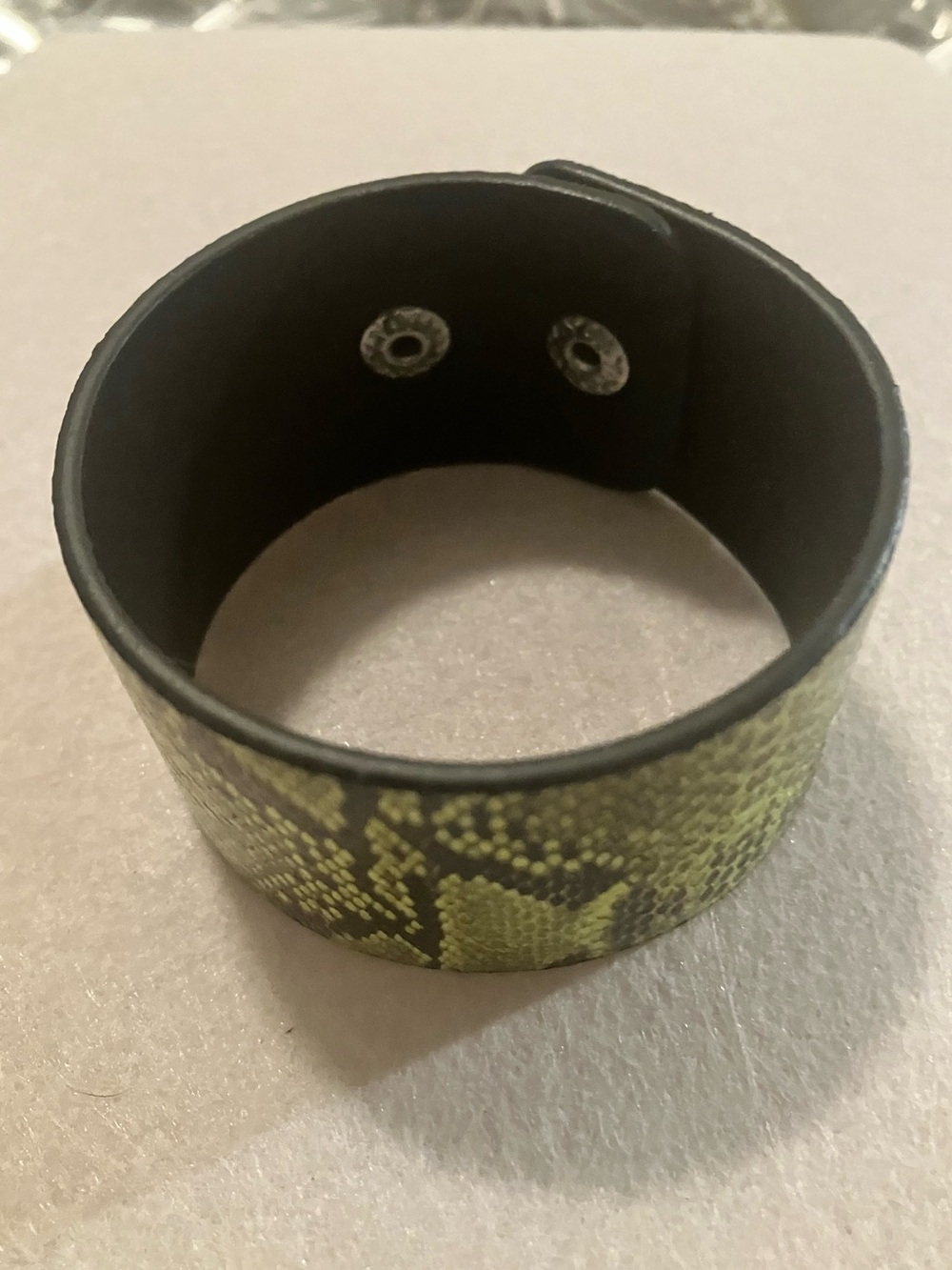 Python print green snap bracelet - Picture 4 of 6